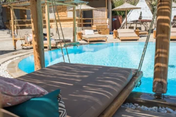 Pool area photoshoot 7 - Punda Coast